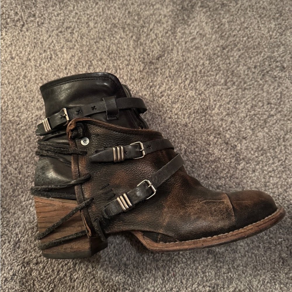 Freebird Brown Leather Ankle Boots size 8
